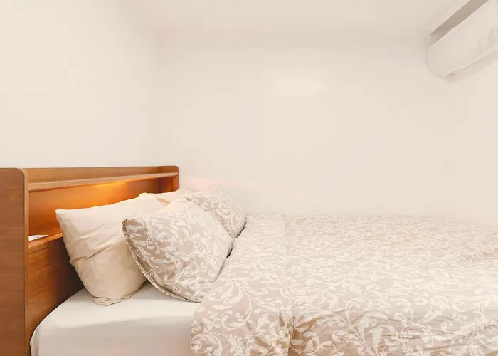Villa Heistay-30sec From Hongdae Subwaystop-elevator Seoel
