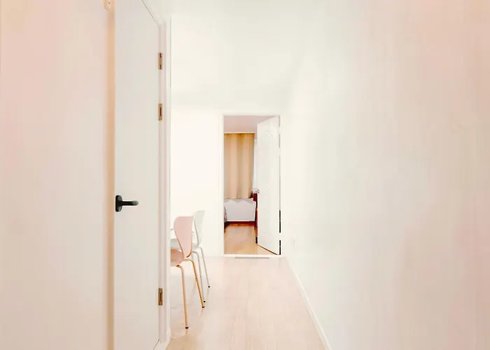 Villa Heistay-30sec From Hongdae Subwaystop-elevator